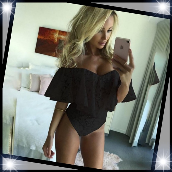 Moon Goddess Boutique Tops - New! Floral Lace Pattern Ruffle Bodysuit Sz S